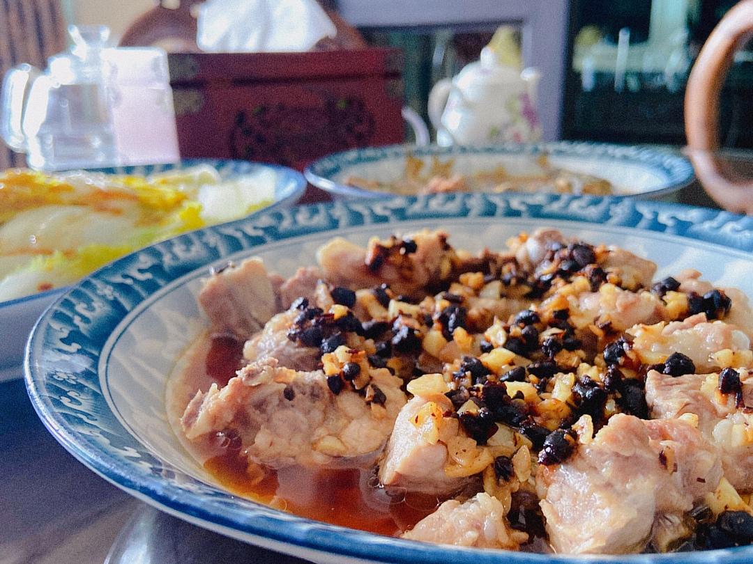 一咬下去就骨肉分离的豉汁蒸排骨