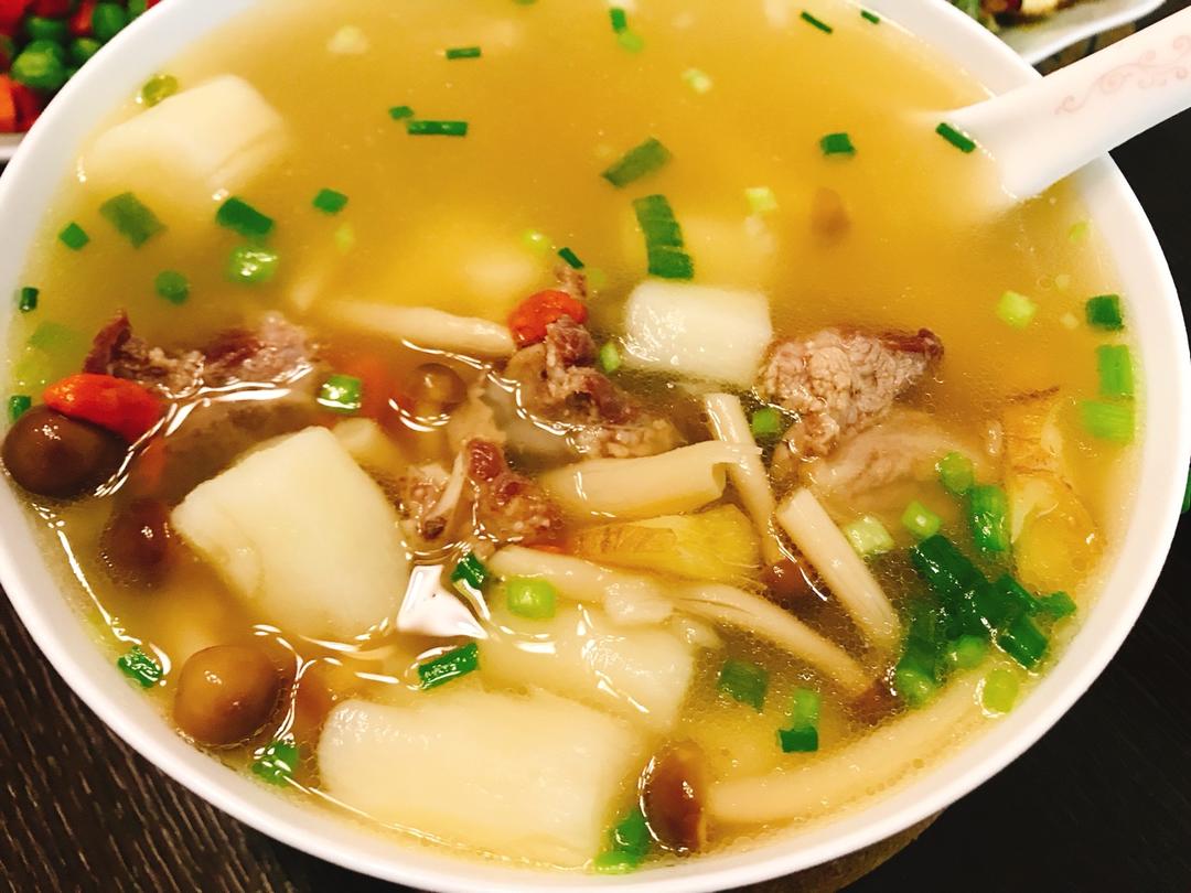 山药薏米蘑菇汤
