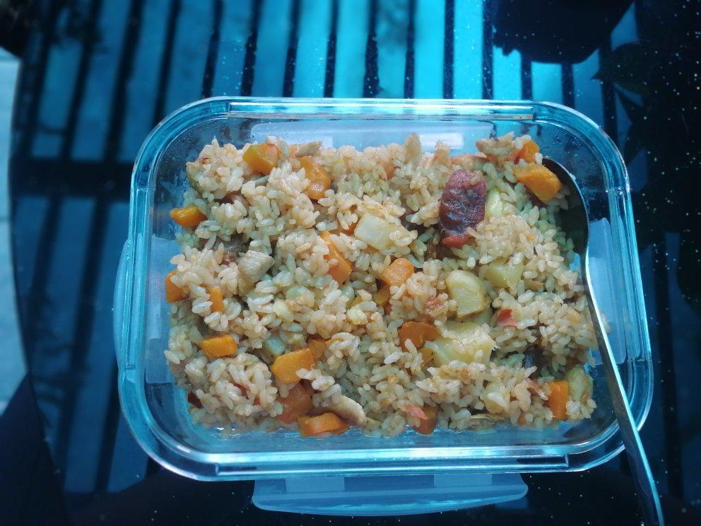 土豆焖饭（电饭锅版）