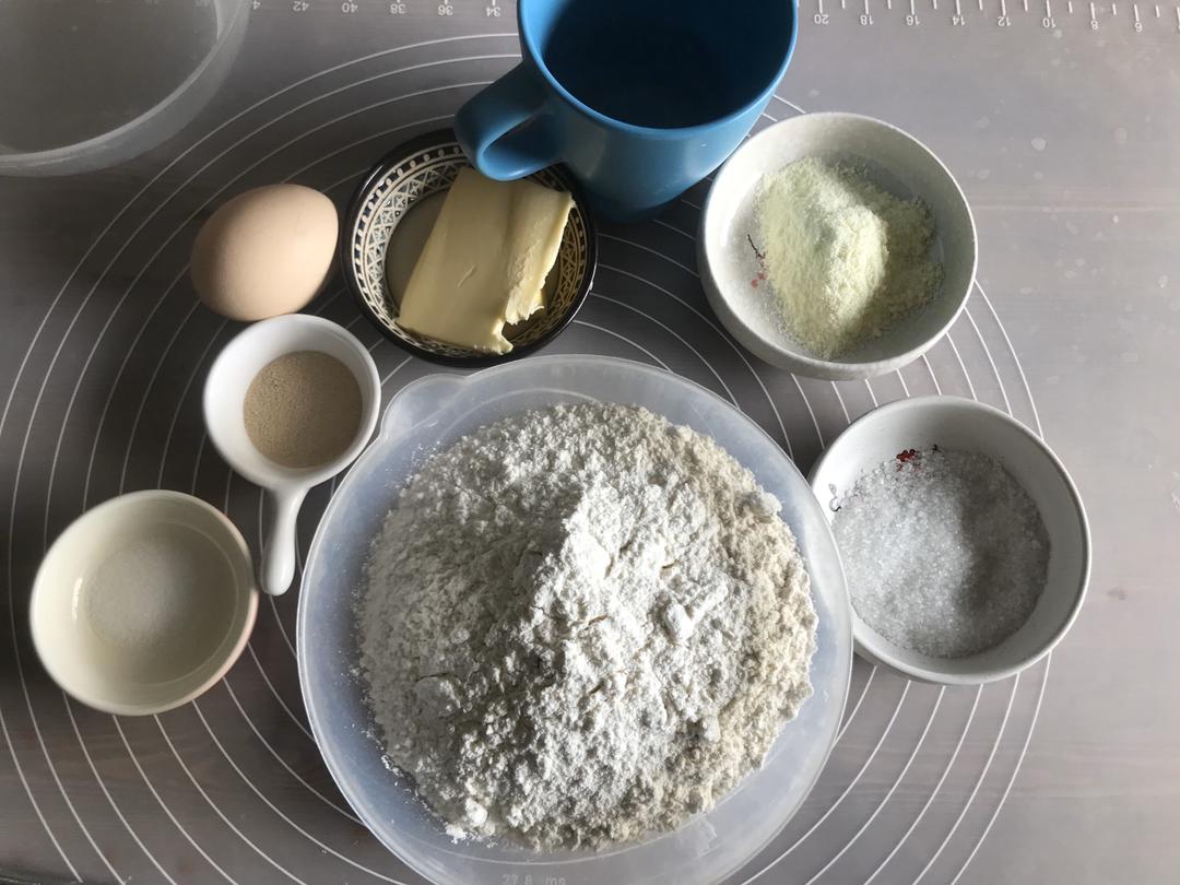 纯奶手撕吐司的做法 步骤1