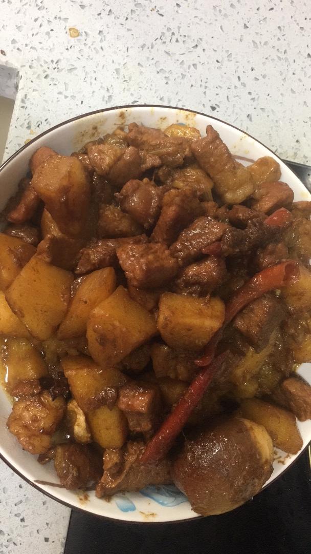 红烧肉炖土豆（丝毫不腻）