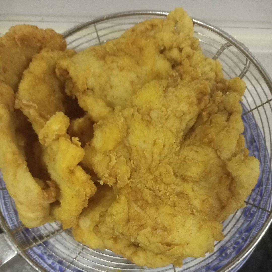 皮酥肉多汁的~炸鸡排
