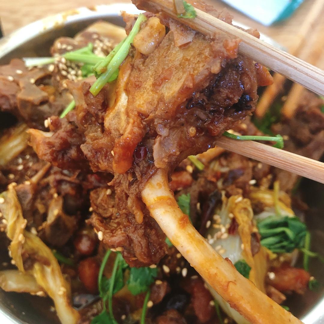 爆下饭的香辣番茄羊肉煲