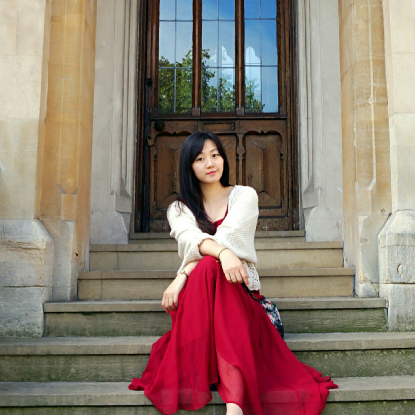 五月倔强的憨人