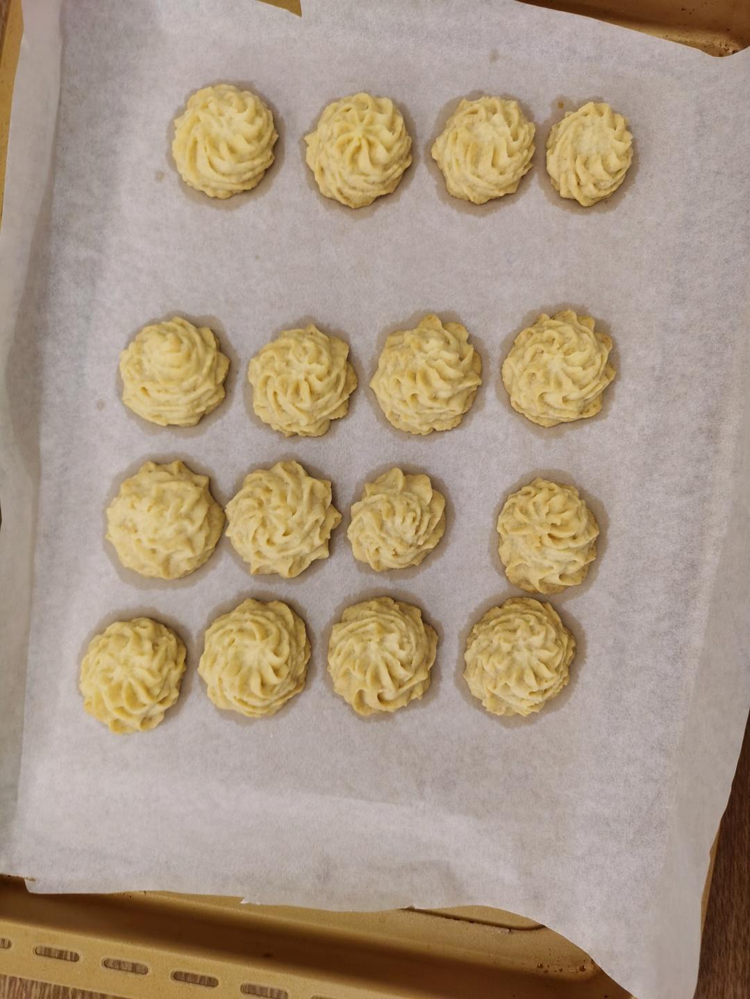 一抿即化酥到掉渣的珍妮曲奇云顶小花/烘焙视频饼干篇1