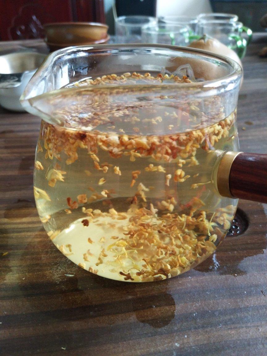舒缓情绪醒脑提神的柠檬桂花茶