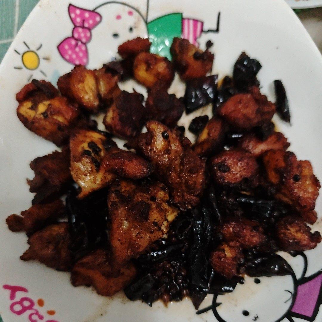 辣子鸡千万不要直接下锅炒，多加这1步，味道比饭店更好吃