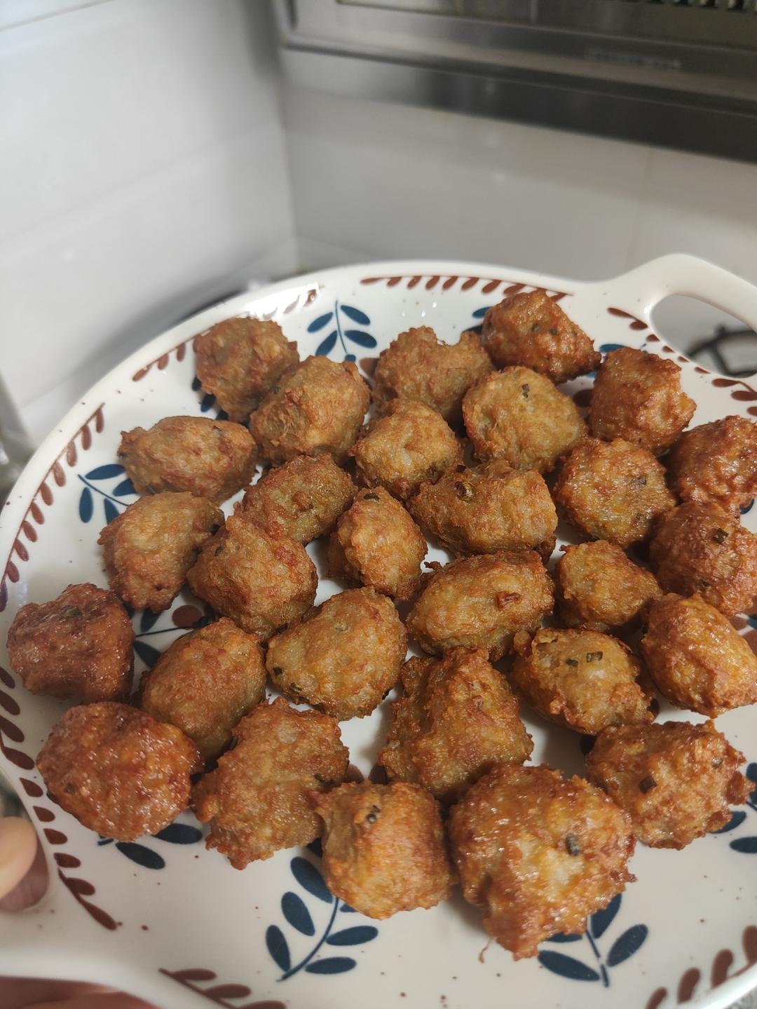 炸肉丸子