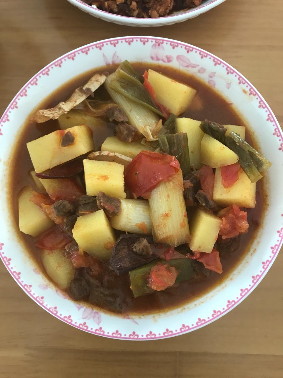 红烧牛肉土豆 （独家秘制）