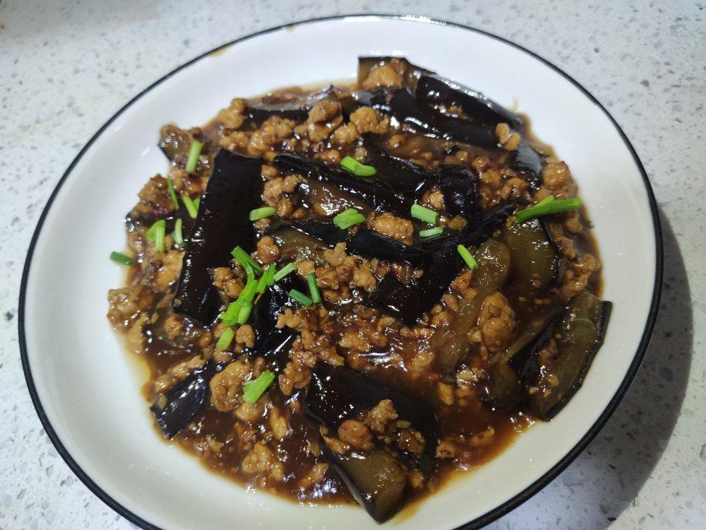 肉沫茄子（非油炸健康版）文末另附万能鱼香汁配方。