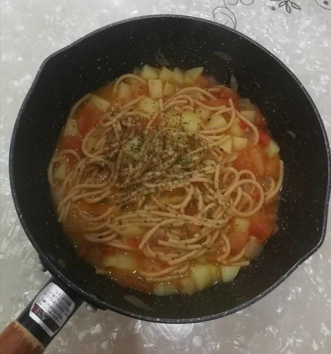 法式浓汤style之土豆番茄洋葱意面的做法