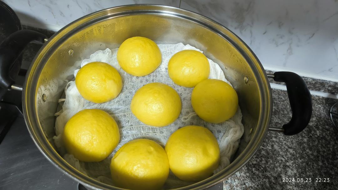 新手也可以--详解如何做出人见人爱、金黄的南瓜馒头