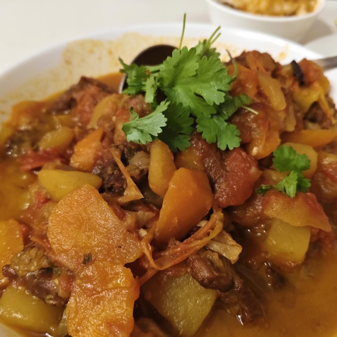 番茄土豆炖牛腩