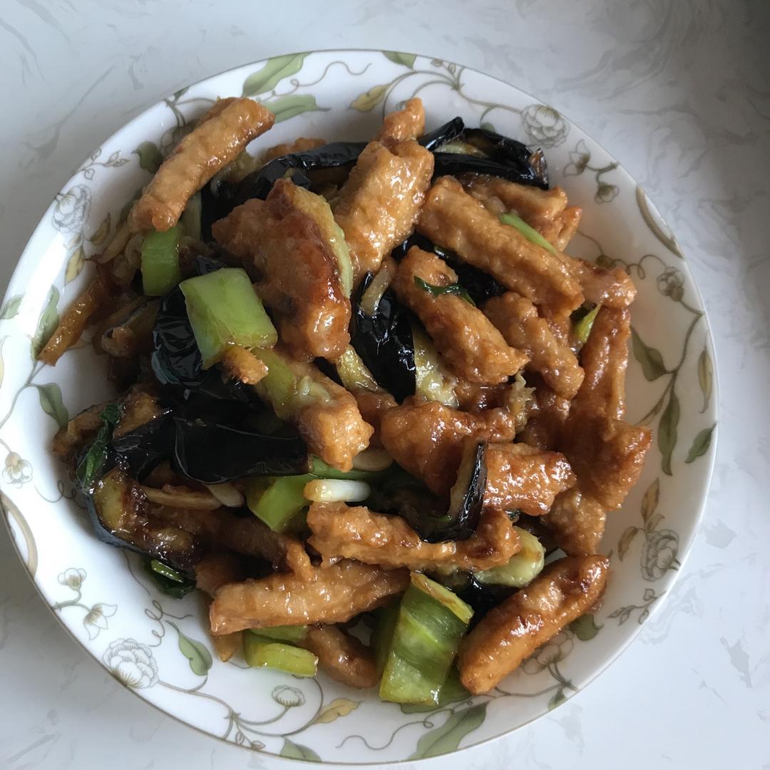 肉段烧茄子