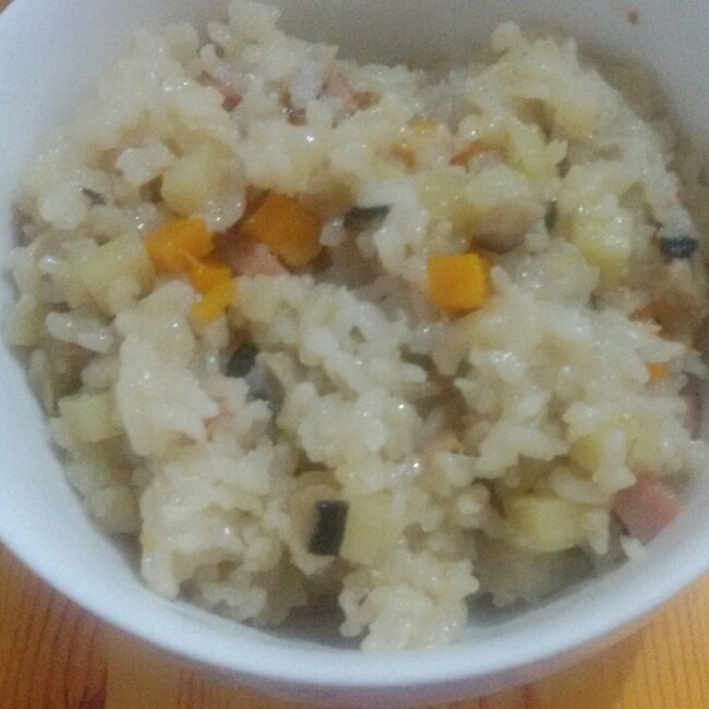 电饭锅版香菇土豆饭