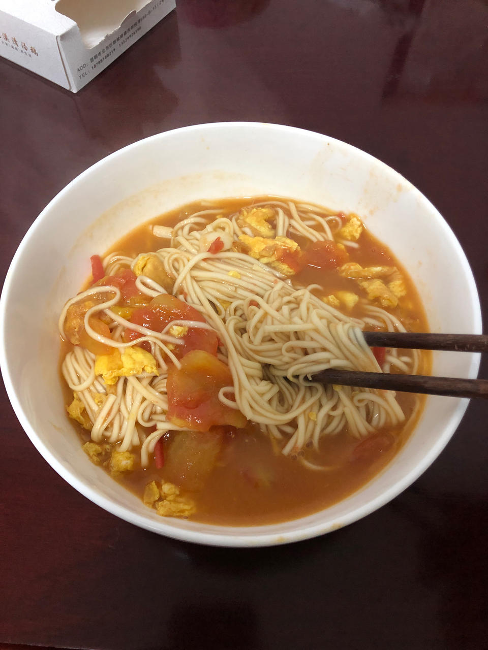 吃吃吃小石头做的番茄鸡蛋汤面〔普通挂面也可以做出家的味道