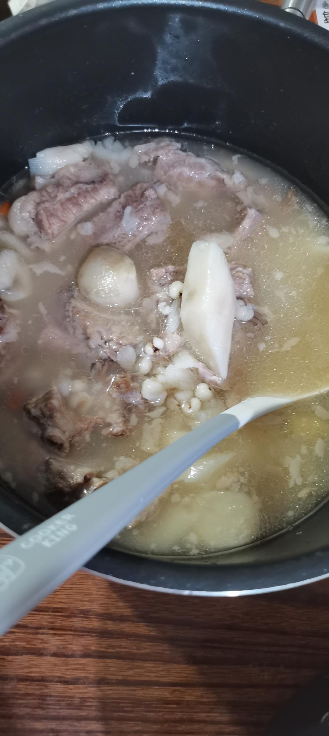 山药薏米排骨汤
