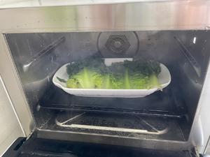 打卡14天，蚝油生菜#松下蒸烤箱jk180的做法 步骤5