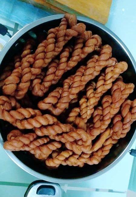 外酥内软的炸麻花