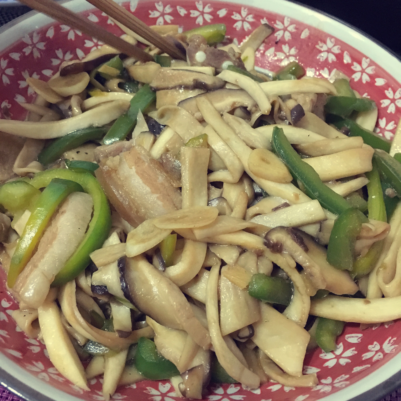 青椒杏鲍菇炒肉丝