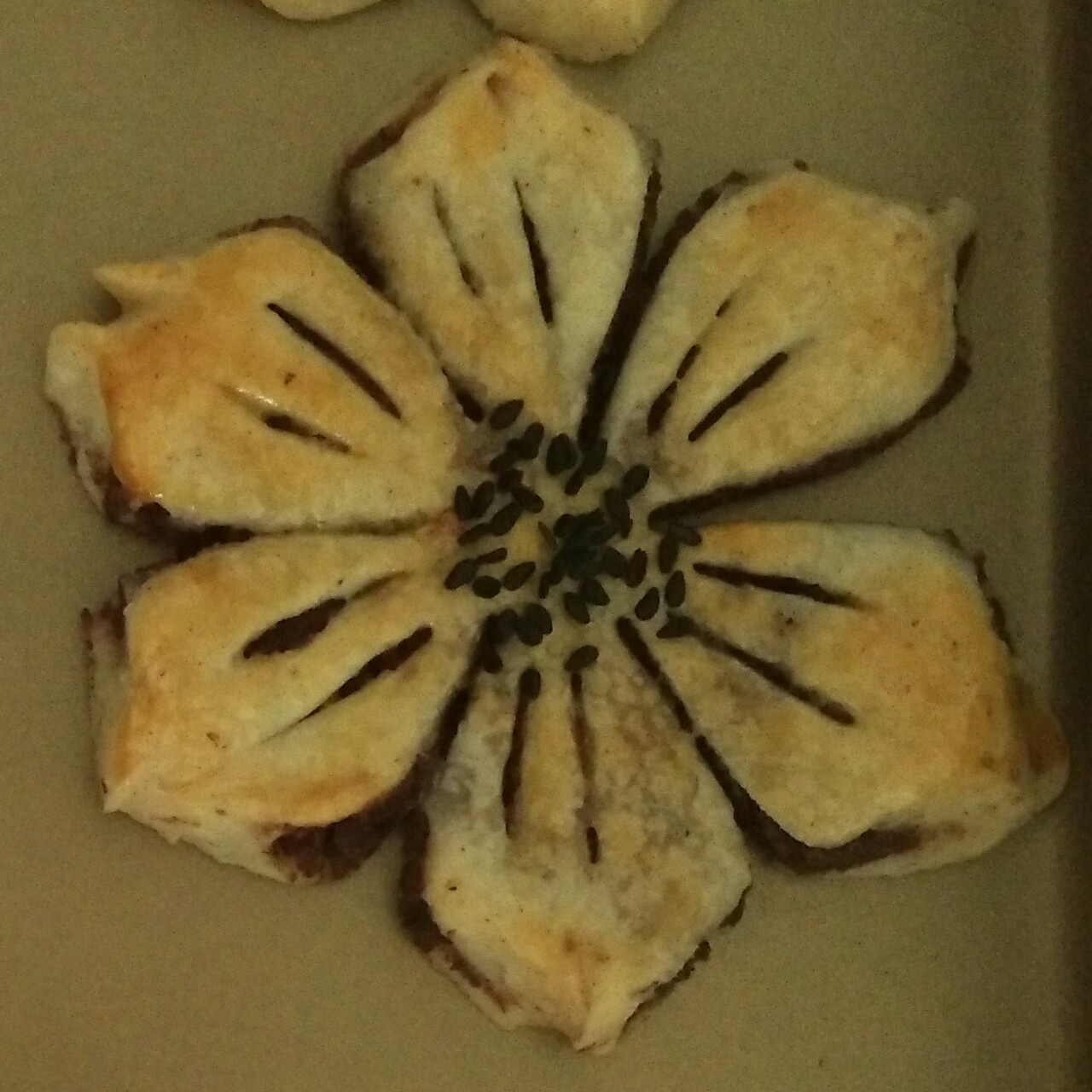 猪油版的各种酥（叉烧酥 紫荆花酥 菊花酥 元宝酥 ）