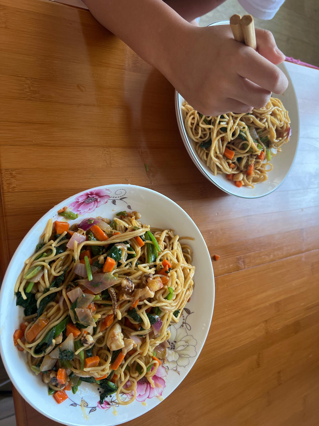 超级好吃的海鲜炒面