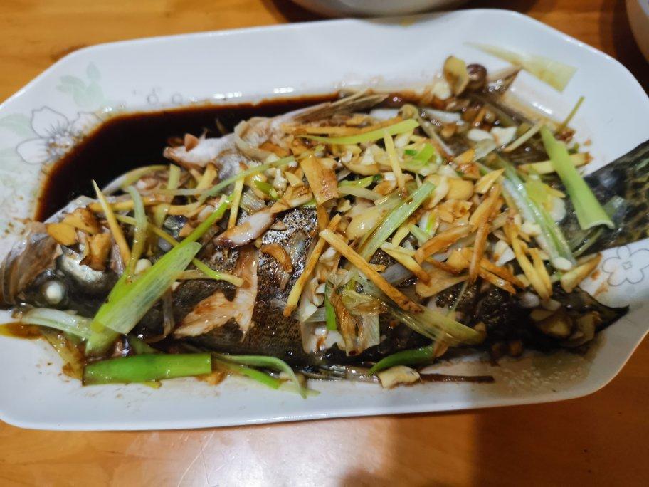 清蒸鲈鱼