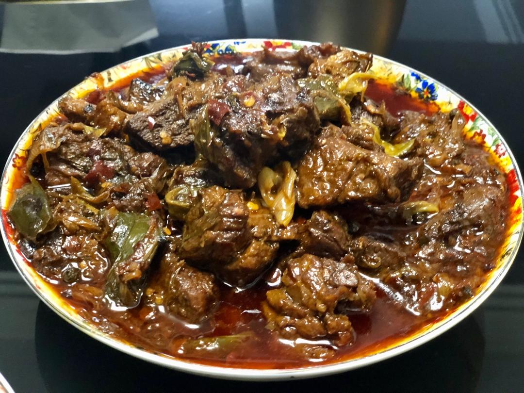 厨师长教你：“川味牛肉面”的家常做法，麻辣过瘾味道安逸，收藏