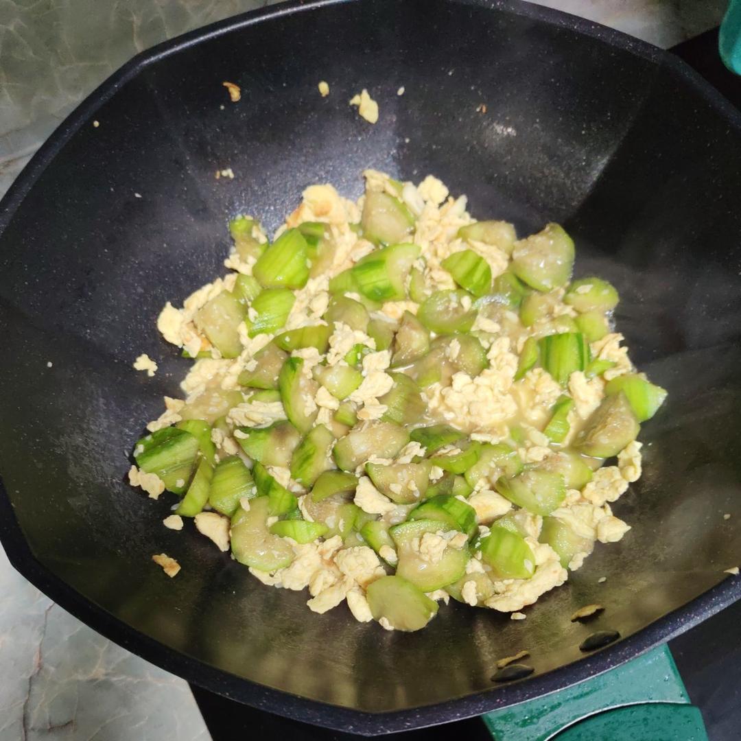 简单快手，五分钟搞定的丝瓜炒蛋