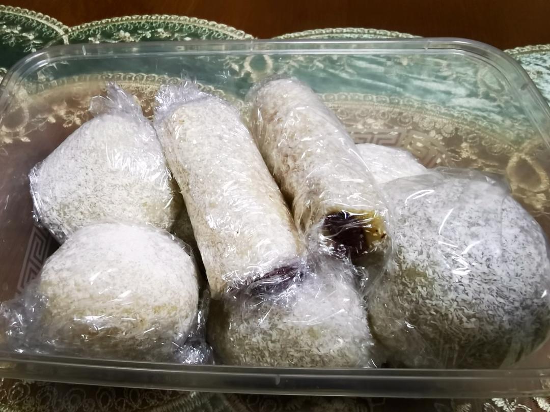 五仁黑洋酥馅椰丝冷团和豆沙卷(条头糕)