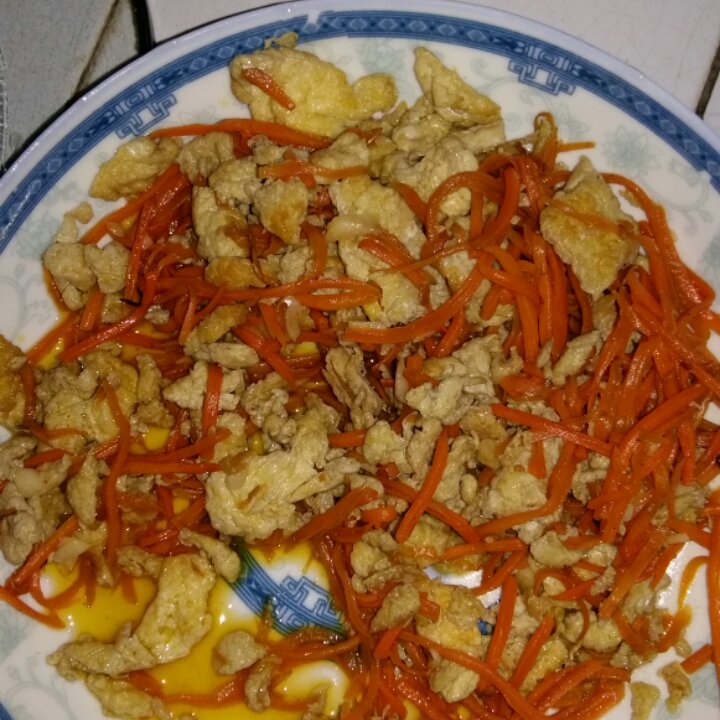 胡萝卜炒鸡蛋