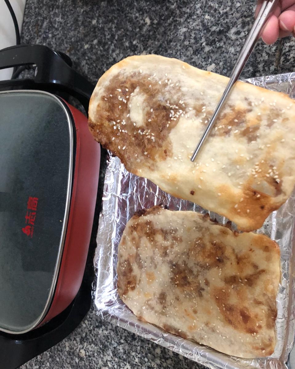 又香又酥的酸菜鲜肉锅盔