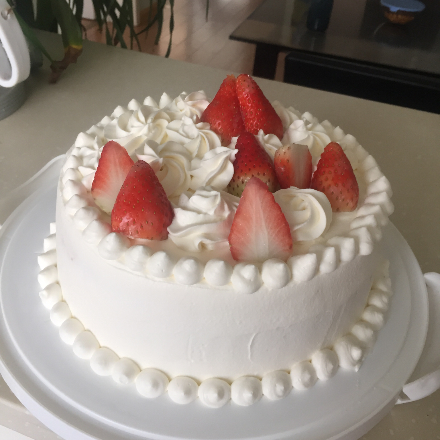 奶油水果装饰蛋糕