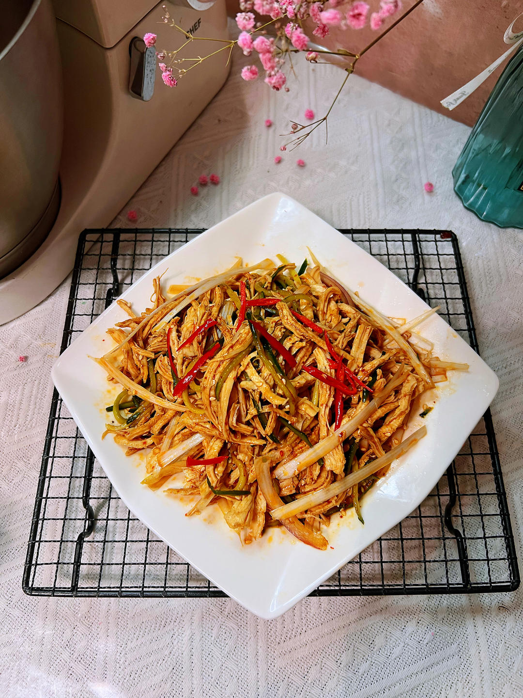 快手美味减脂凉拌鸡丝的做法