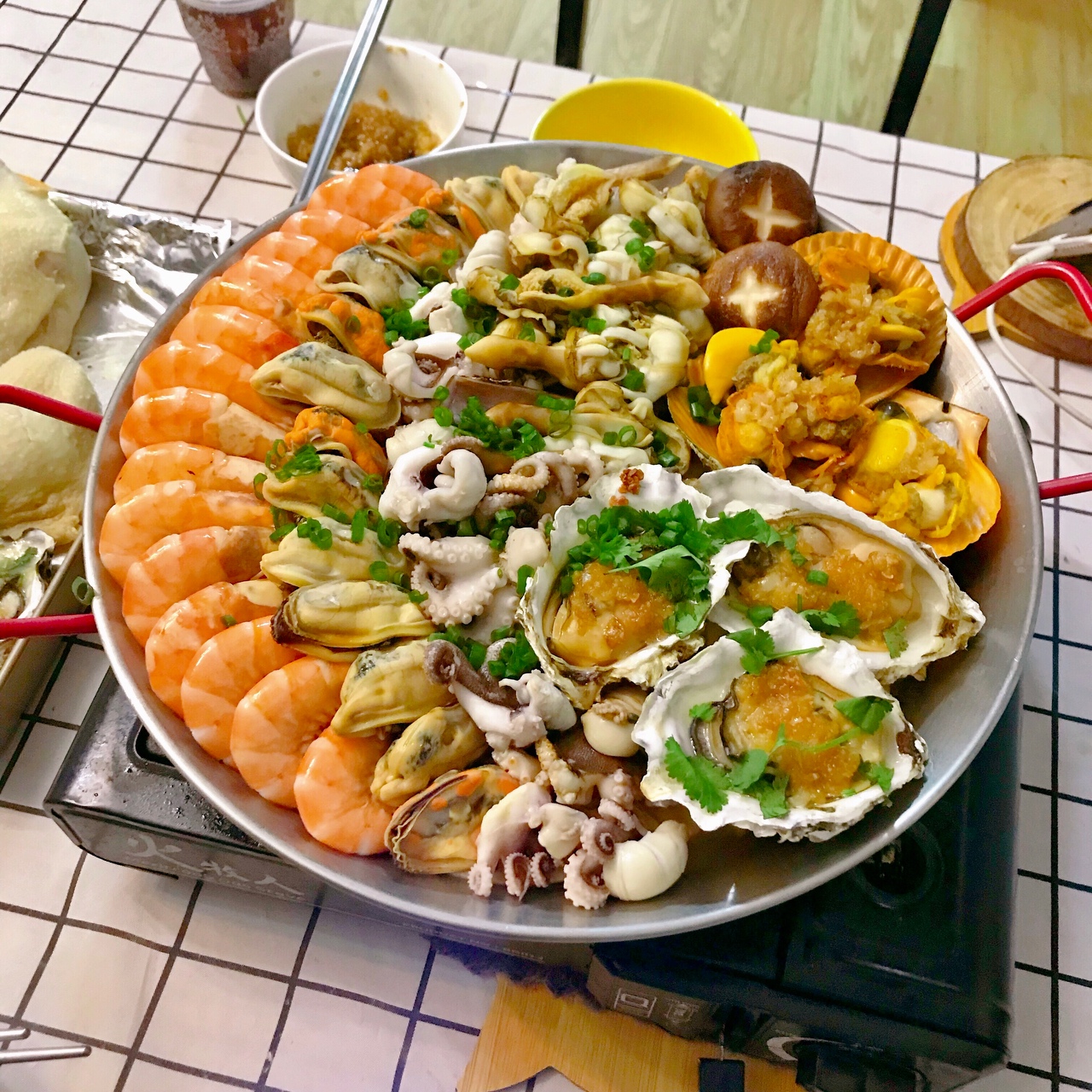 家庭海鲜锅🍤海鲜拼盘随意搭配的做法