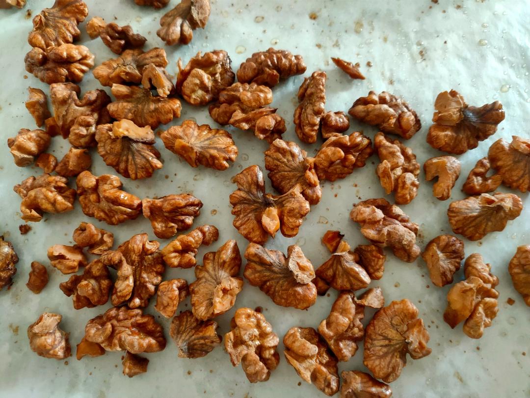 椒盐核桃（核桃最好吃的制作方法，没有之一）