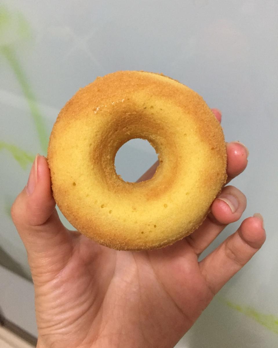 经典蛋糕甜甜圈