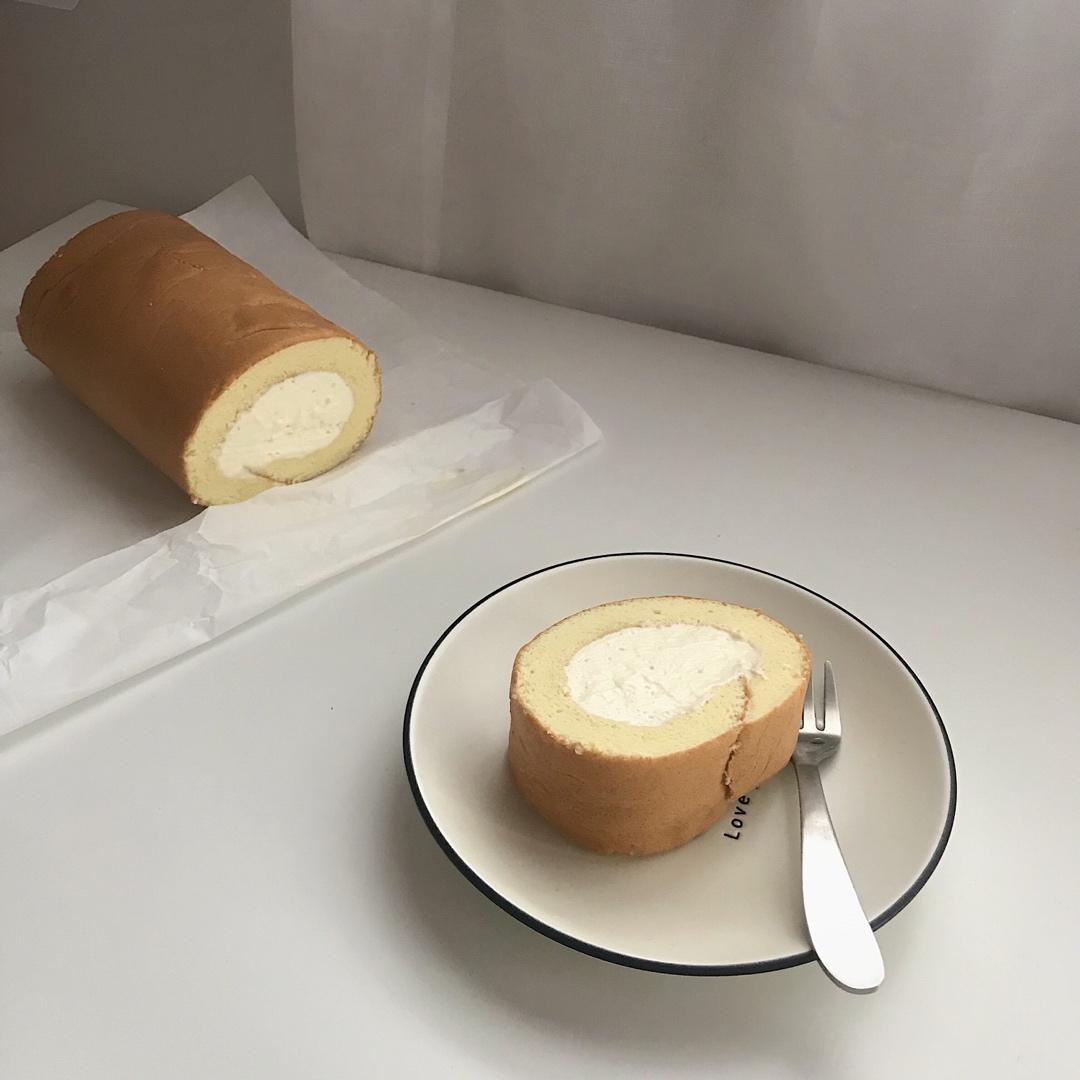 经典小山蛋糕卷