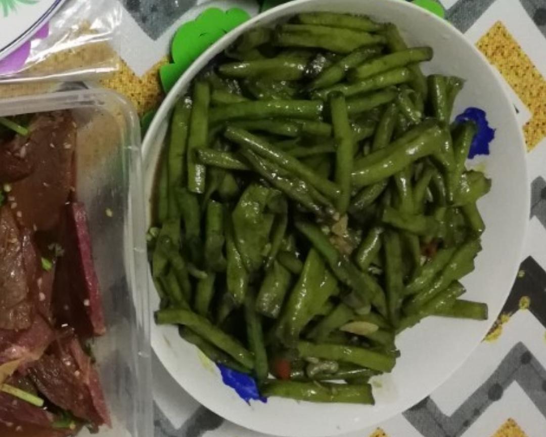 分分钟必会的清炒缸豆的做法