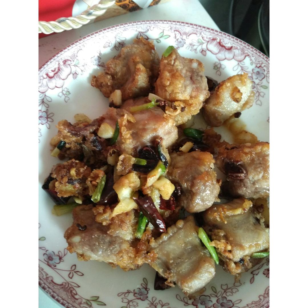 椒盐蒜香骨
