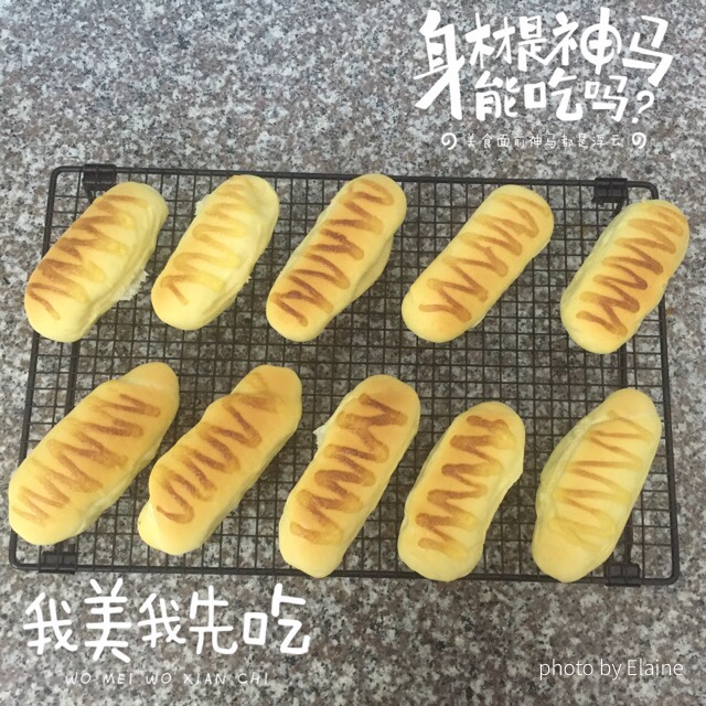 台式香肠面包卷