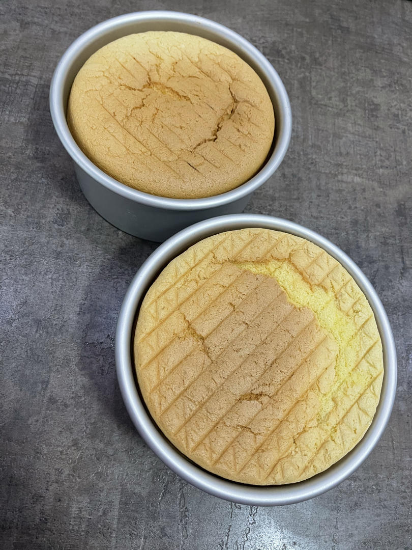 超柔软6寸戚风蛋糕(附8寸配方)零失败 超详细‼️含操作视频