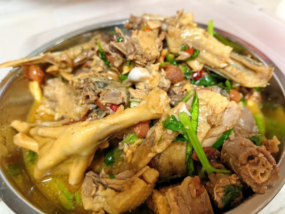 夏日鸭子的正确吃法，（白切柠檬鸭）+酸酸辣辣的灵魂蘸料）