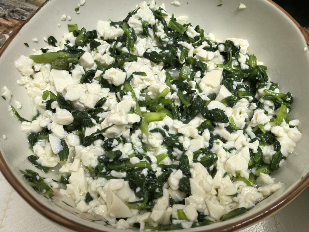 白吃不腻的家常菜-茼蒿拌豆腐