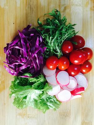 夏日清凉蔬菜沙拉～的做法 步骤1