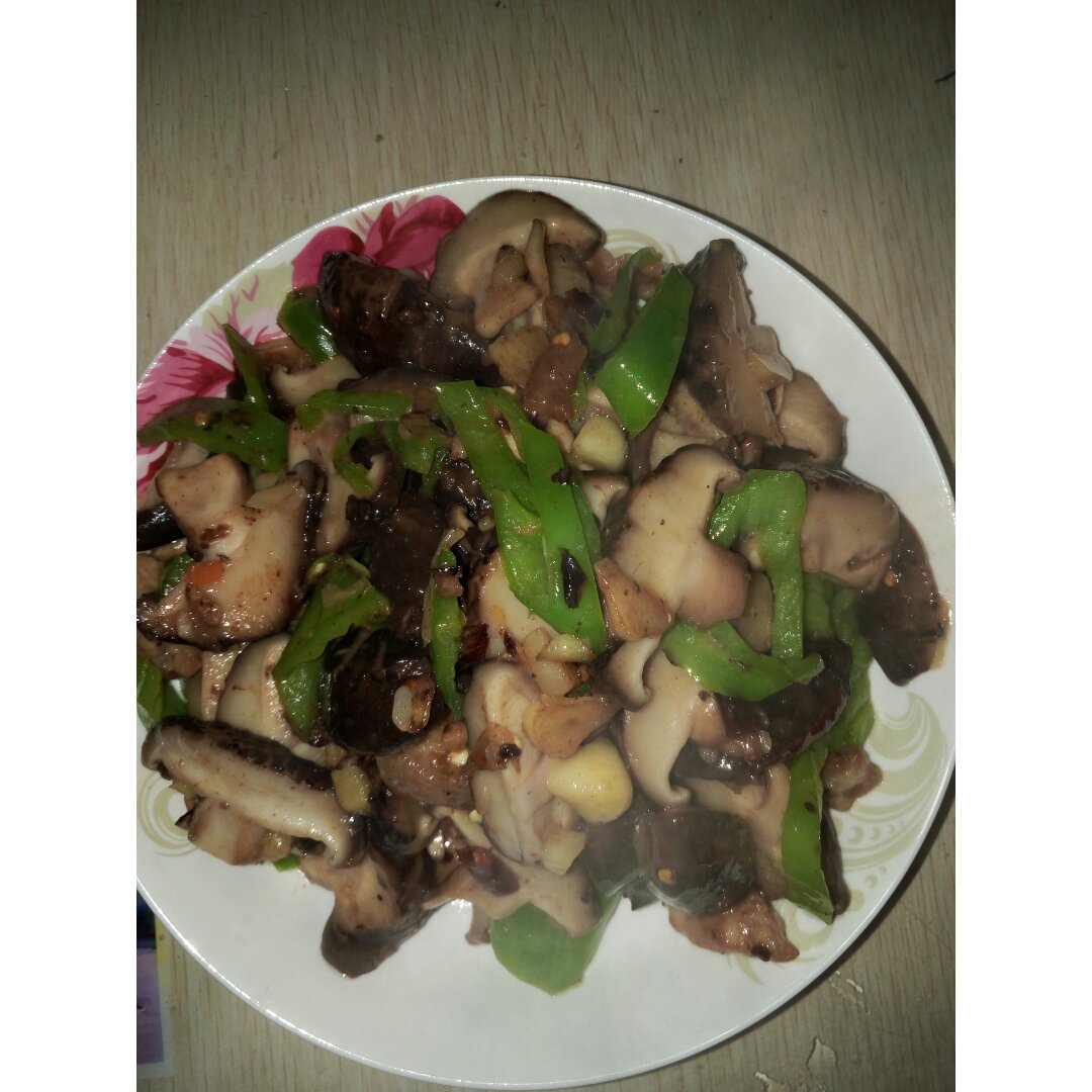 香菇炒肉，超级下饭哦