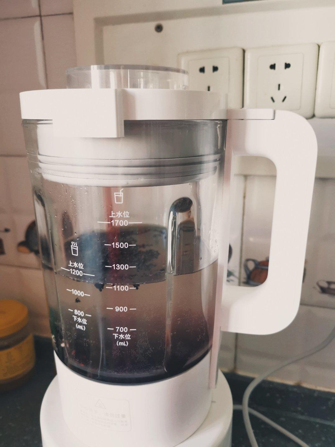 破壁机食谱：黑豆黑米黑芝麻豆浆