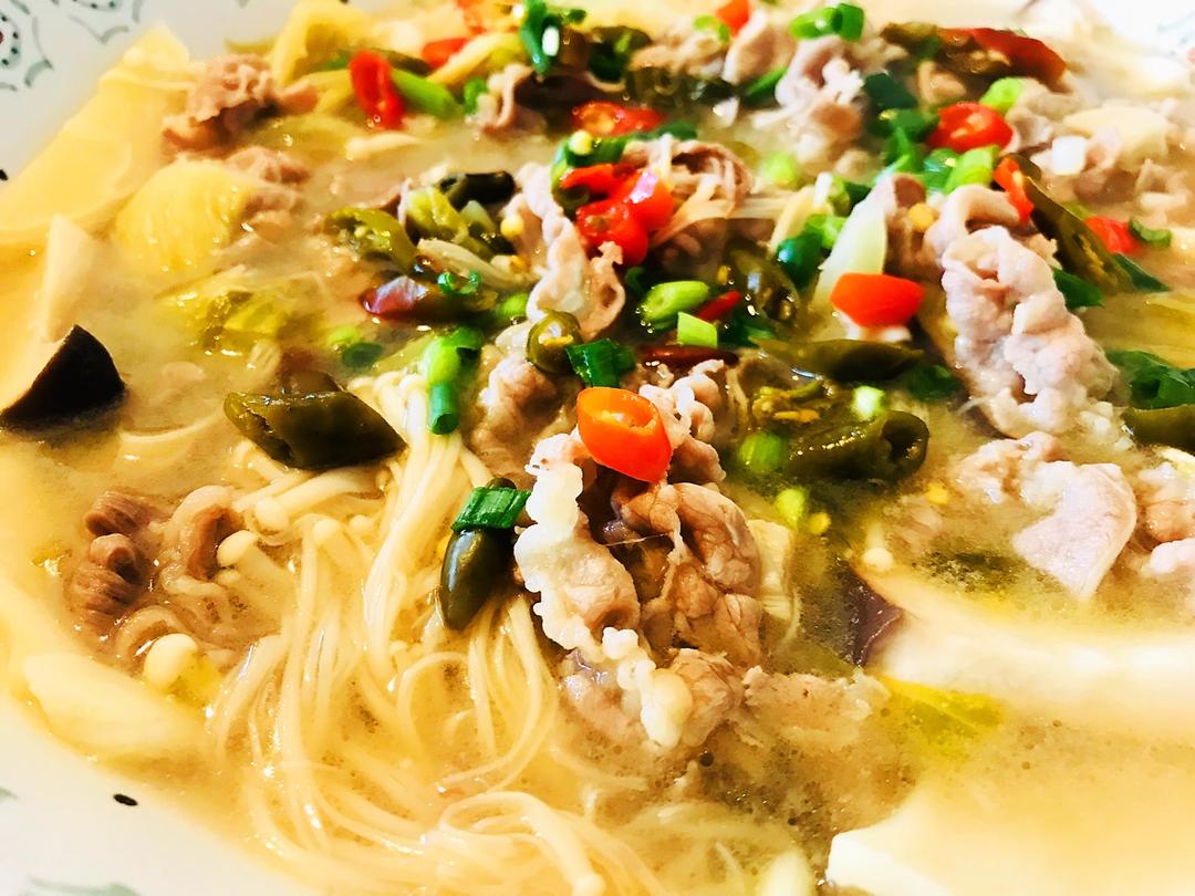 酸汤肥牛