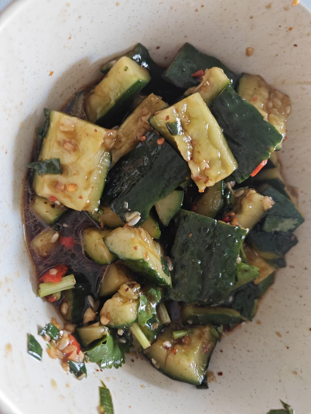 🌈酸酸辣辣巨开胃～超过瘾的凉拌黄瓜