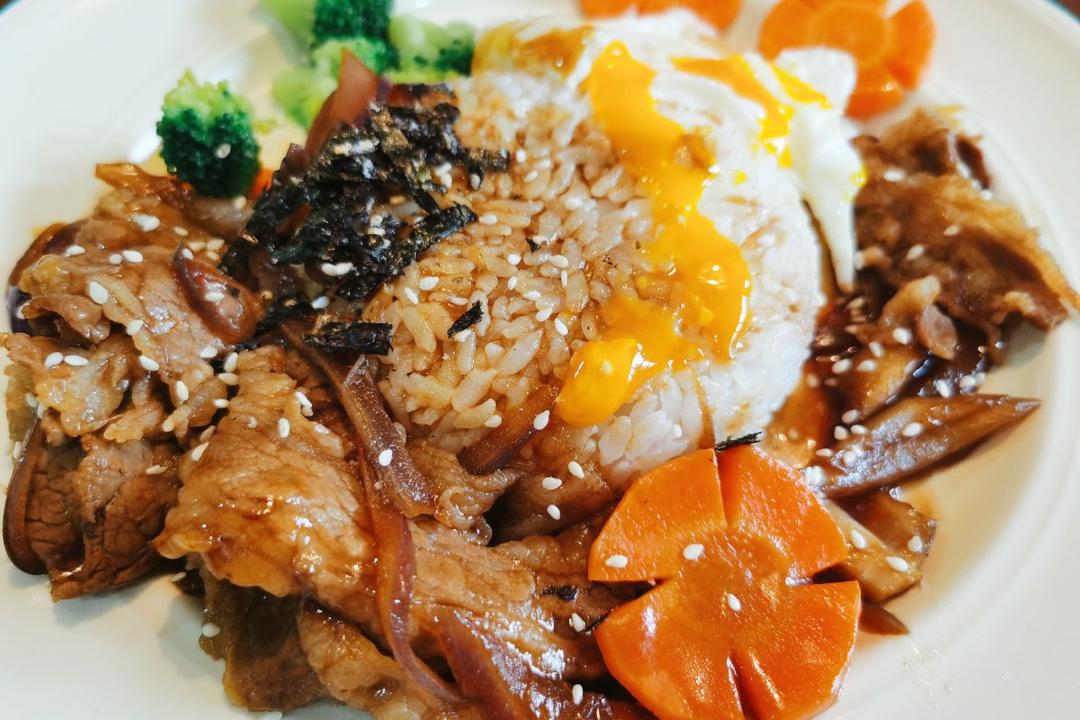 日式肥牛饭